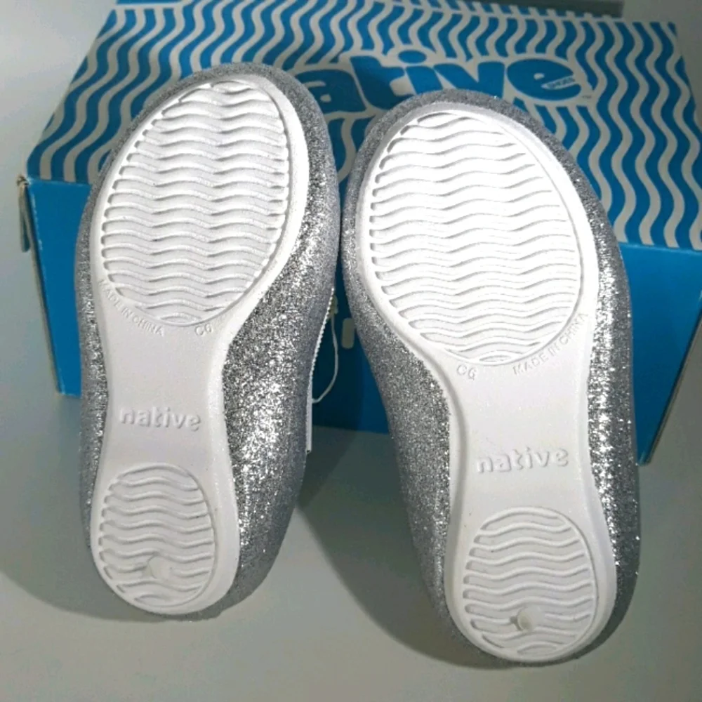 BALLET SILVER  WHITE FLATS